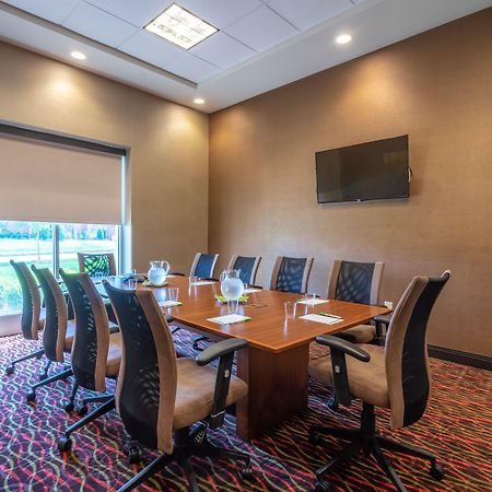 Holiday Inn Murfreesboro By Ihg Exterior photo