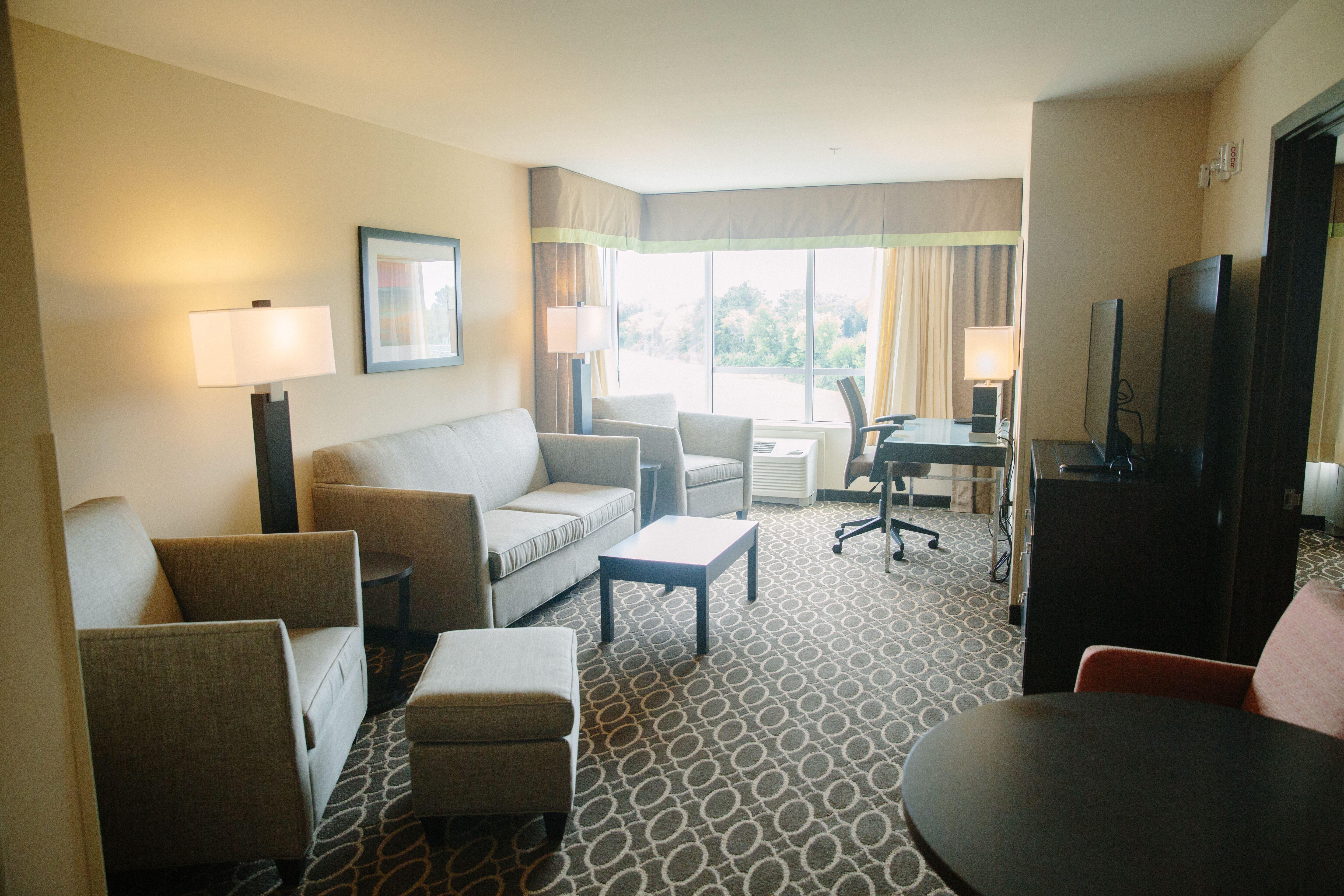 Holiday Inn Murfreesboro By Ihg Exterior photo