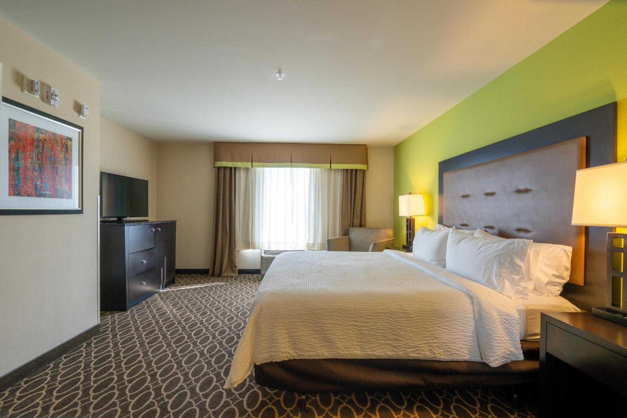 Holiday Inn Murfreesboro By Ihg Exterior photo